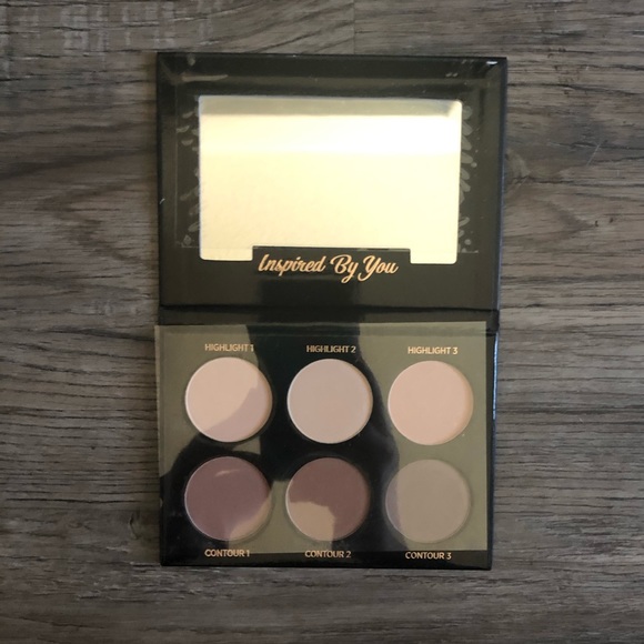 NIP IBY Beauty Highlighter & Contour Palette - Picture 3 of 9
